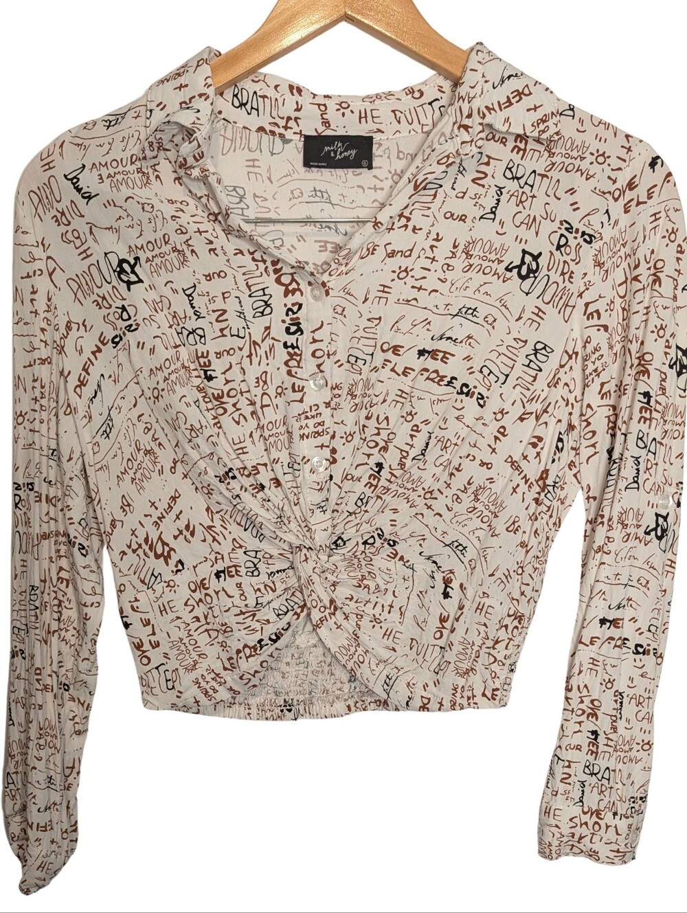 Milk & Honey Script-Print Twist Front Top. Small
